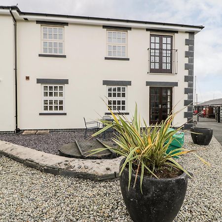 Whistle Stop Apartment Porthmadog Bagian luar foto