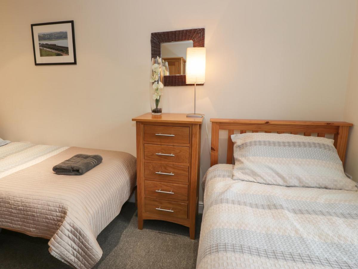 Whistle Stop Apartment Porthmadog Bagian luar foto