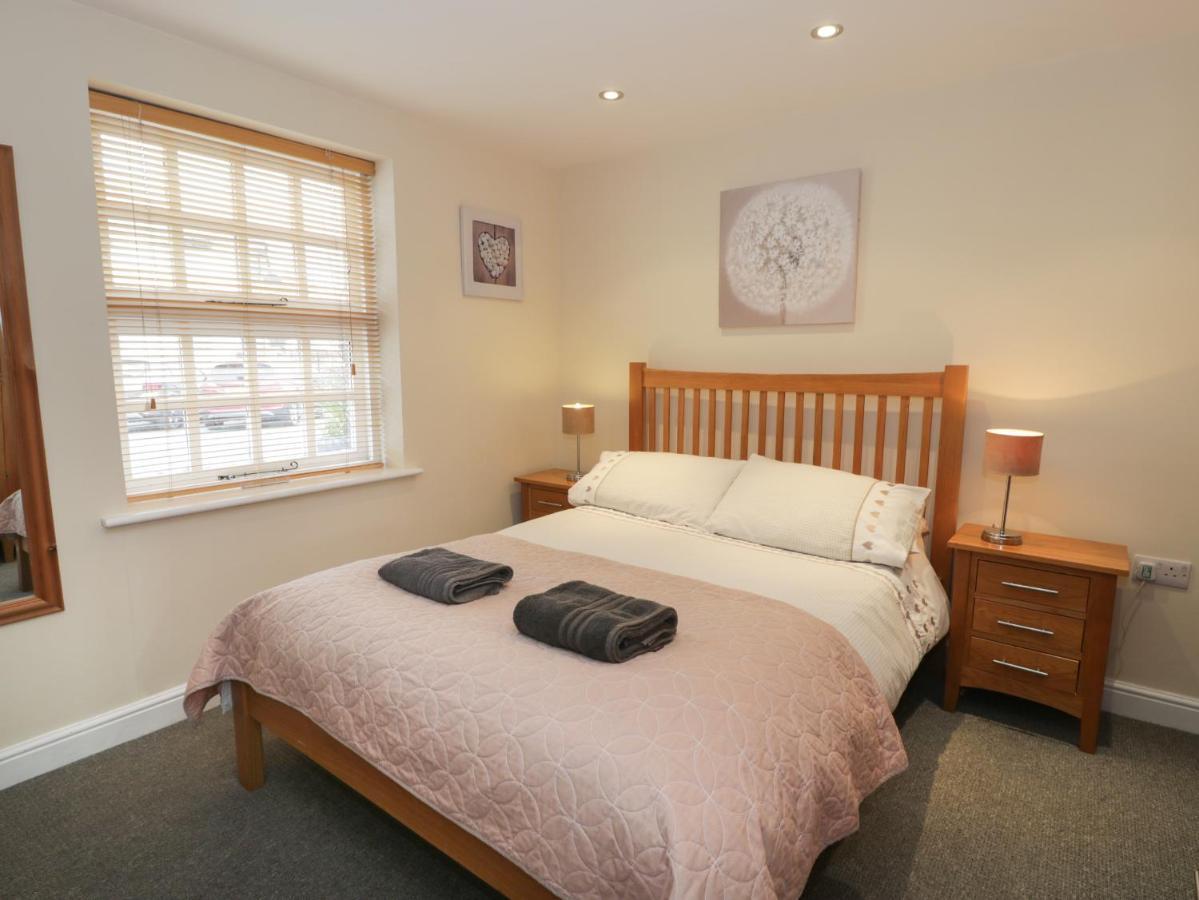 Whistle Stop Apartment Porthmadog Bagian luar foto