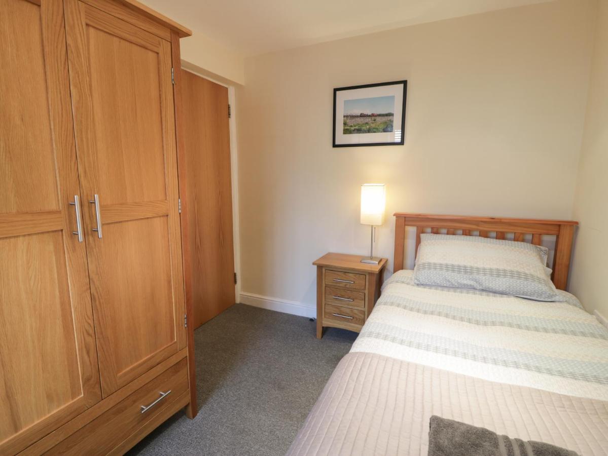 Whistle Stop Apartment Porthmadog Bagian luar foto