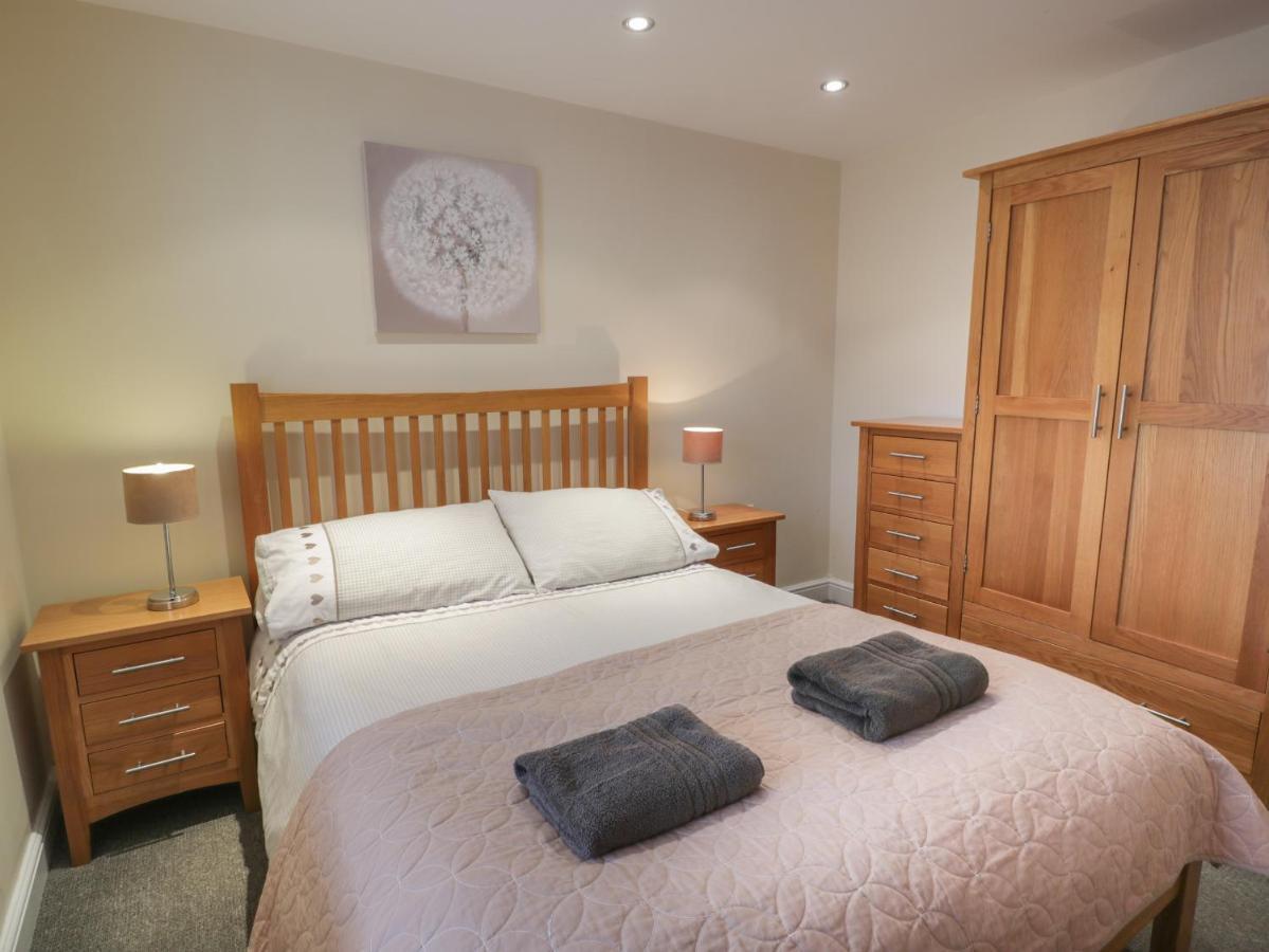 Whistle Stop Apartment Porthmadog Bagian luar foto