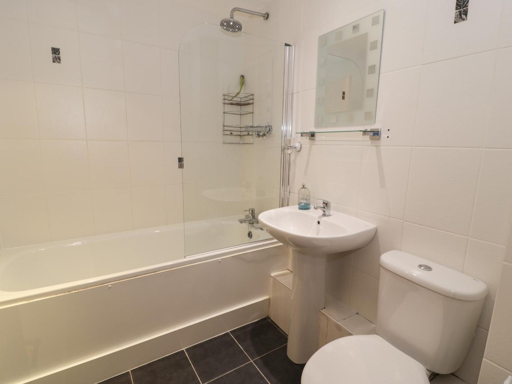 Whistle Stop Apartment Porthmadog Bagian luar foto