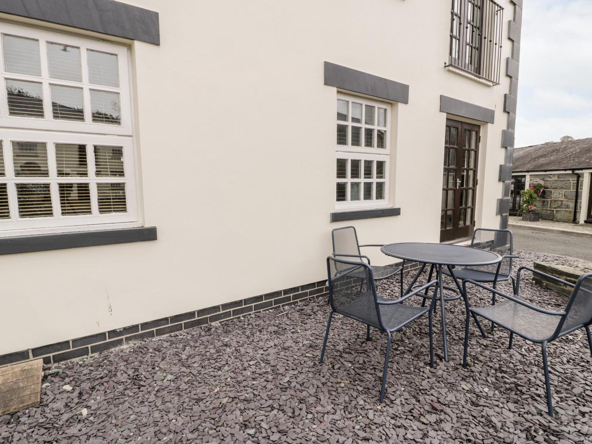 Whistle Stop Apartment Porthmadog Bagian luar foto